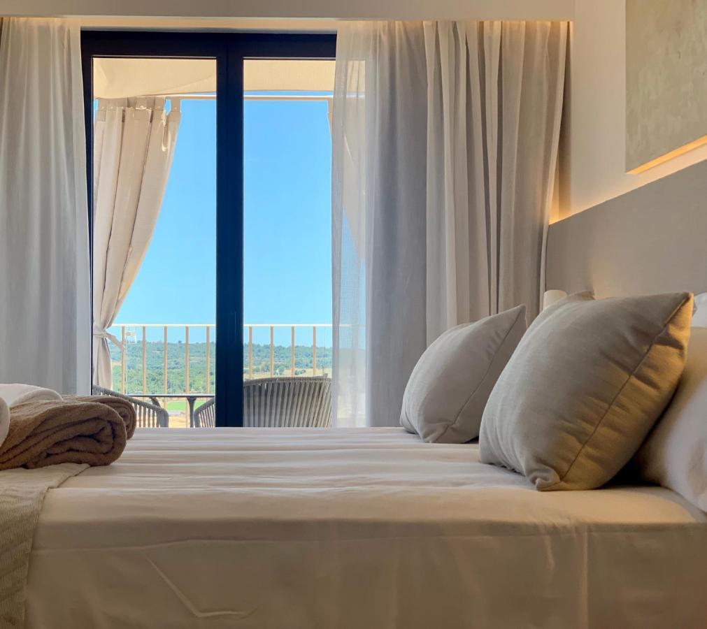 Ynaira Hotel & Spa Ariany Esterno foto