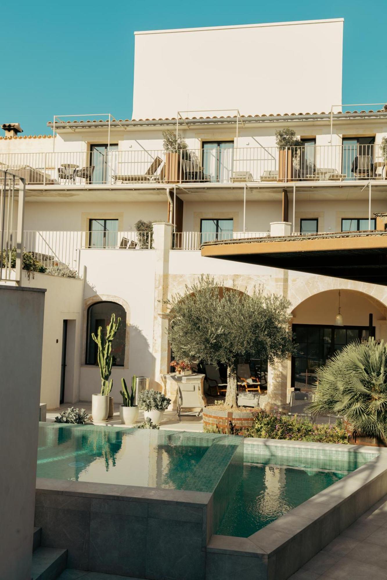 Ynaira Hotel & Spa Ariany Esterno foto